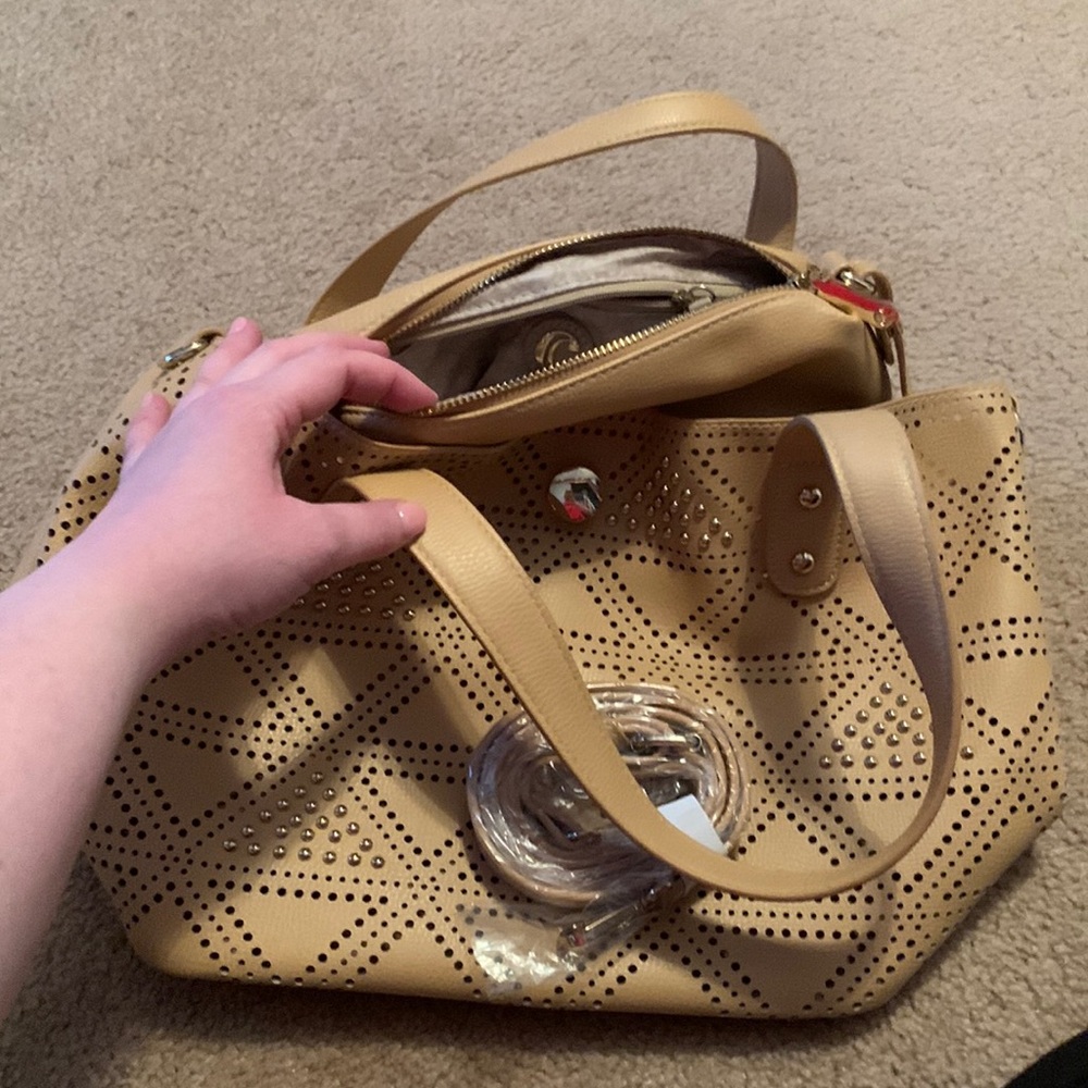 Purse - Picture 2 of 2